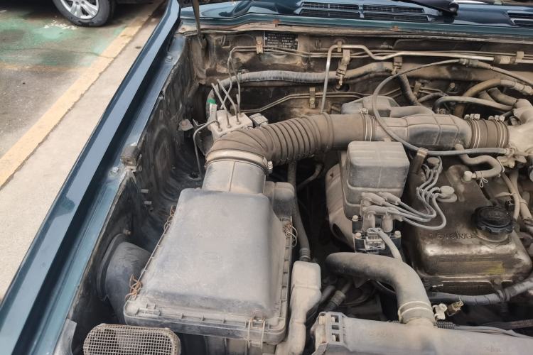 Used Leopaard 6481 2009 2.2L Manual Two-Wheel Drive Engine Bay Right
