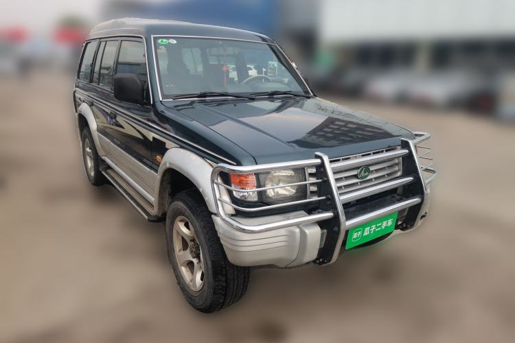 Used Leopaard 6481 2009 2.2L Manual Two-Wheel Drive Front Right 45 Deg