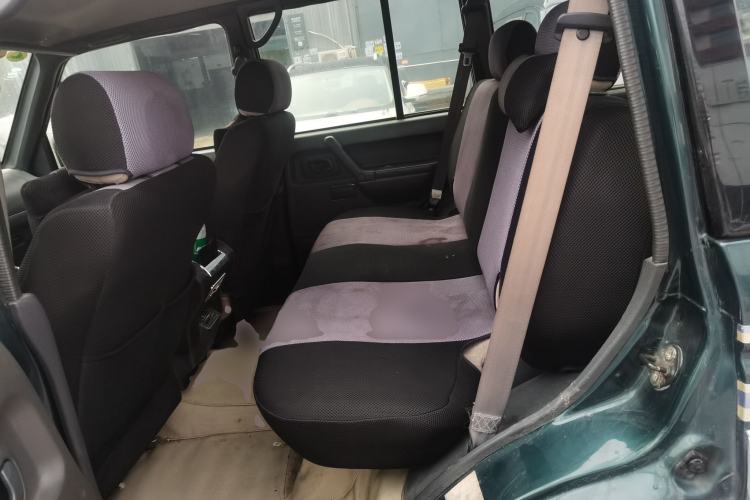 Used Leopaard 6481 2009 2.2L Manual Two-Wheel Drive Left Rear Seat