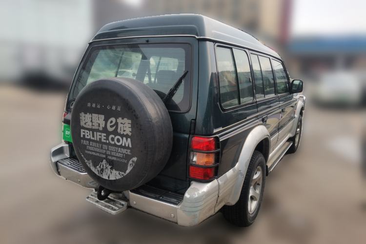 Used Leopaard 6481 2009 2.2L Manual Two-Wheel Drive Rear Right 45 Deg