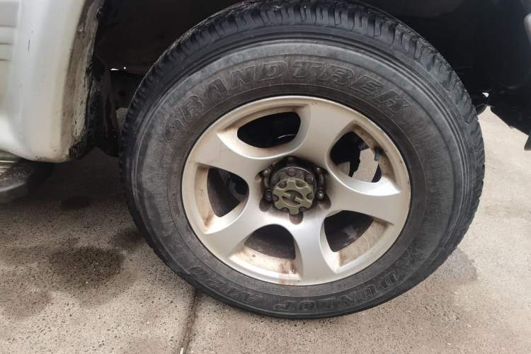 Used Leopaard 6481 2009 2.2L Manual Two-Wheel Drive Right Front Wheel Hub