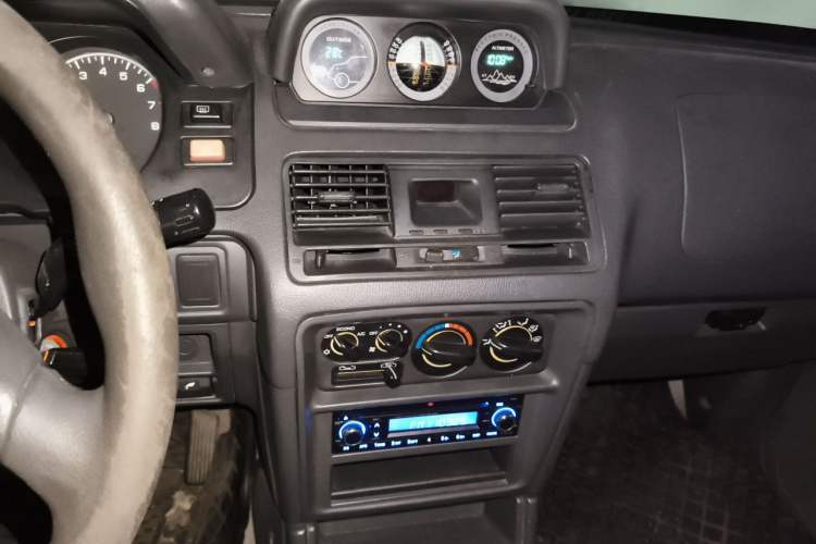 Used Leopaard 6481 2009 2.2L Manual 4x4 Audio And AC Panel