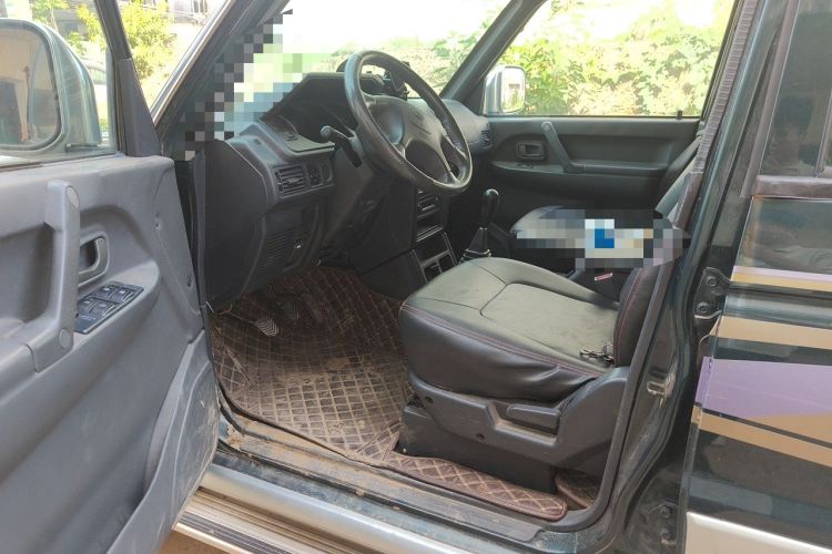 Used Leopaard 6481 2009 2.2L Manual Two-Wheel Drive Driver Seat