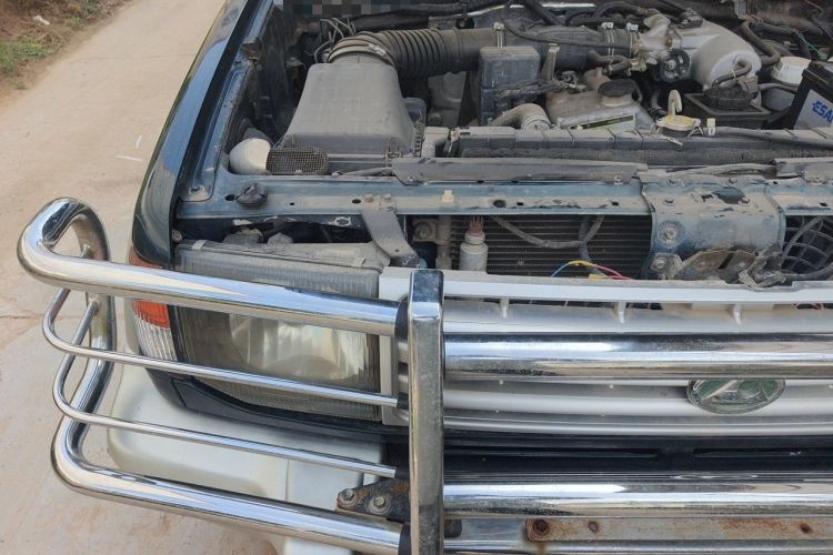 Used Leopaard 6481 2009 2.2L Manual Two-Wheel Drive Engine Bay Right
