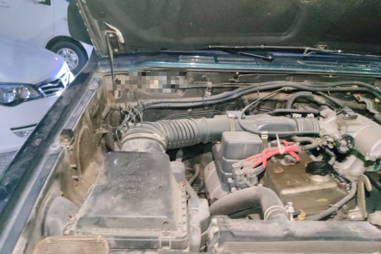 Used Leopaard 6481 2009 2.2L Manual Two-Wheel Drive Engine Bay Right