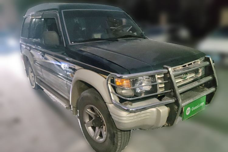 Used Leopaard 6481 2009 2.2L Manual Two-Wheel Drive Front Right 45 Deg