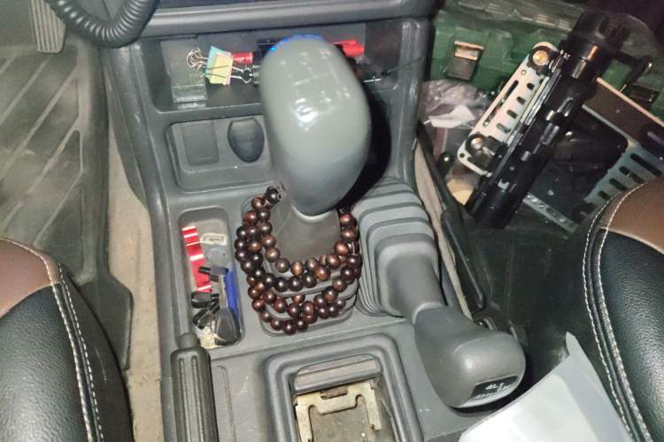 Used Leopaard 6481 2009 2.2L Manual Two-Wheel Drive Gear Lever