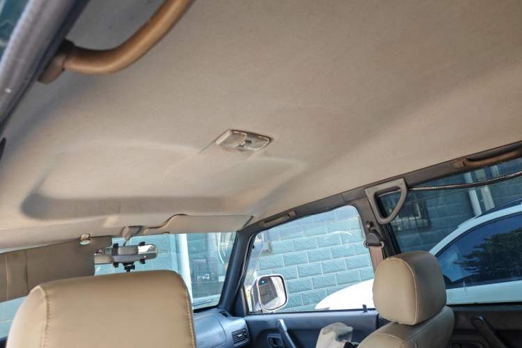 Used Leopaard 6481 2009 2.2L Manual Two-Wheel Drive Headliner