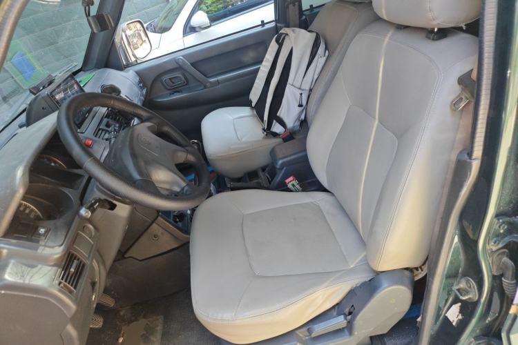Used Leopaard 6481 2009 2.2L Manual Two-Wheel Drive Left Front Seat