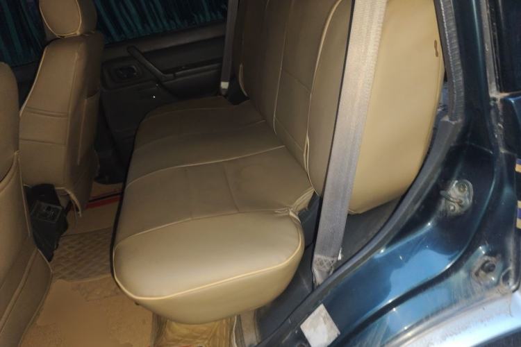 Used Leopaard 6481 2009 2.2L Manual Two-Wheel Drive Left Rear Seat