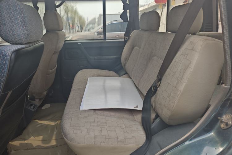 Used Leopaard 6481 2009 2.2L Manual Two-Wheel Drive Left Rear Seat