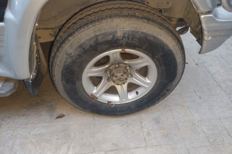 Used Leopaard 6481 2009 2.2L Manual Two-Wheel Drive Right Front Wheel Hub