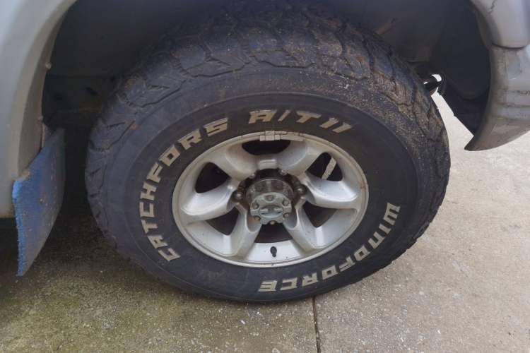 Used Leopaard 6481 2009 2.2L Manual Two-Wheel Drive Right Front Wheel Hub