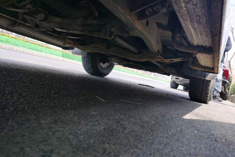 Used Leopaard 6481 2009 2.2L Manual 4x4 Chassis Rear Right