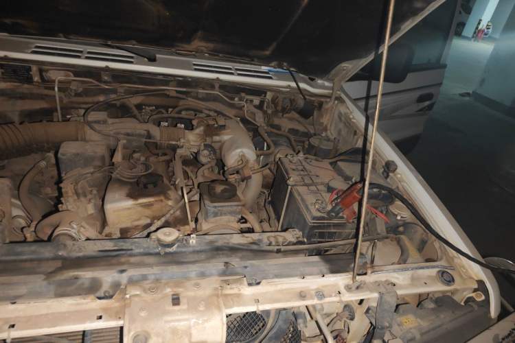 Used Leopaard 6481 2009 2.2L Manual Two-Wheel Drive Engine Bay Left