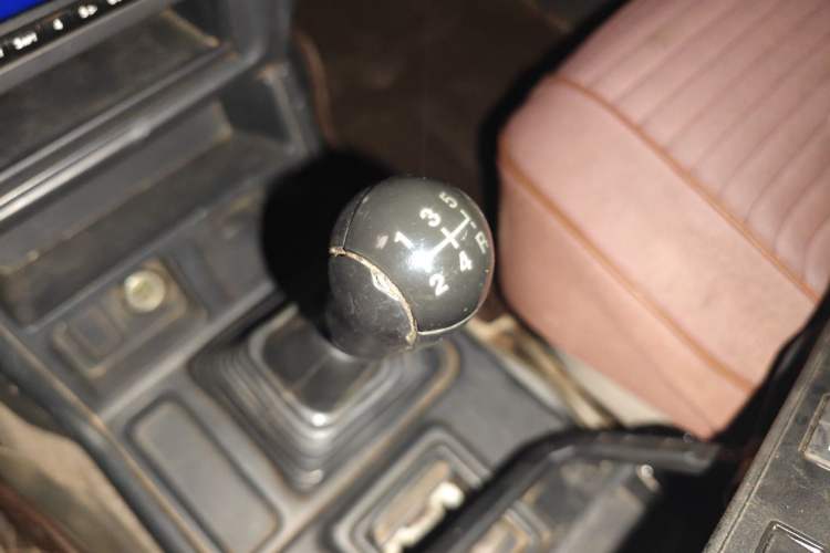 Used Leopaard 6481 2009 2.2L Manual Two-Wheel Drive Gear Lever