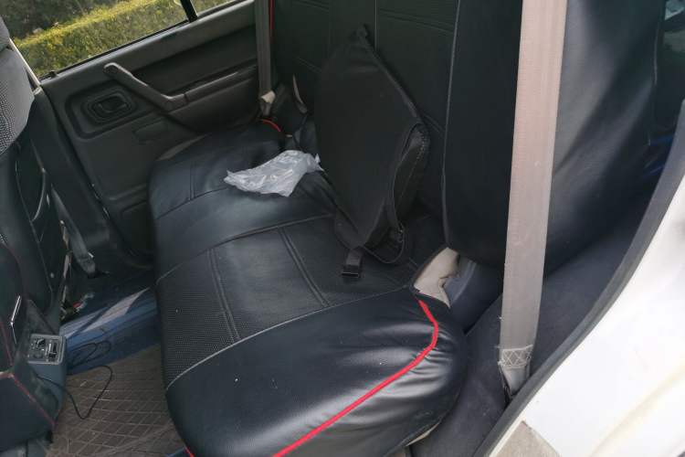 Used Leopaard 6481 2009 2.2L Manual 4x4 Left Rear Seat