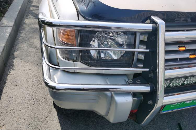 Used Leopaard 6481 2009 2.2L Manual 4x4 Right Front Headlight
