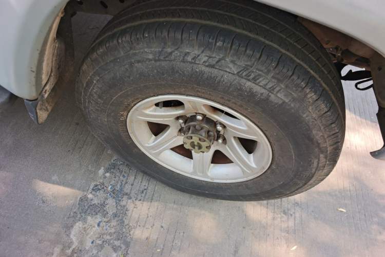 Used Leopaard 6481 2009 2.2L Manual Two-Wheel Drive Right Front Wheel Hub
