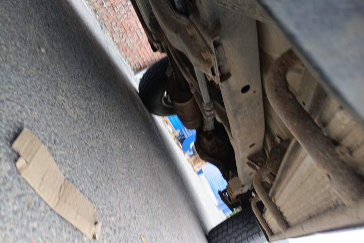 Used Leopaard 6481 2014 2.2L Manual Two-Wheel Drive Chassis Front Left