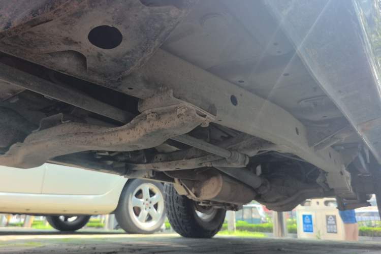 Used Leopaard 6481 2014 2.2L Manual Two-Wheel Drive Chassis Front Left
