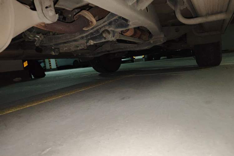 Used Leopaard 6481 2014 2.2L Manual 4x4 Chassis Rear Right