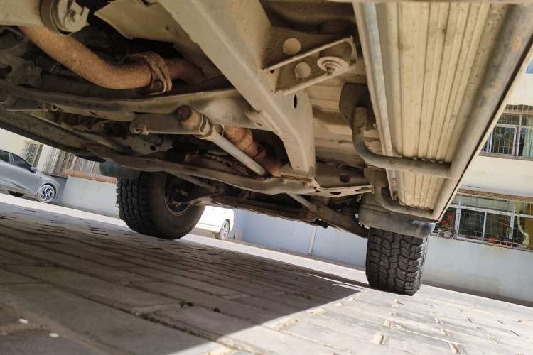 Used Leopaard 6481 2014 2.2L Manual 4x4 Chassis Rear Right