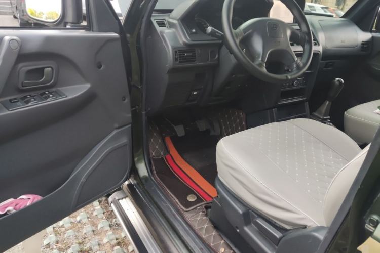 Used Leopaard 6481 2014 2.2L Manual 4x4 Driver Seat