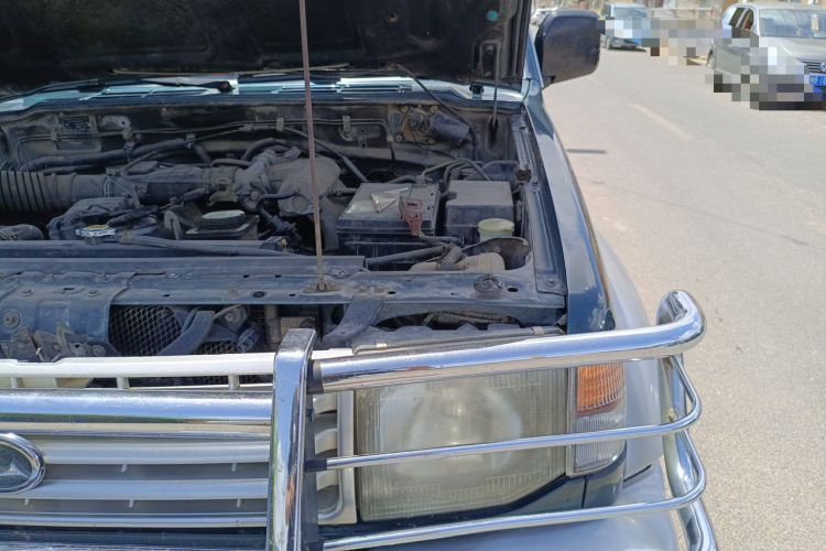 Used Leopaard 6481 2014 2.2L Manual Two-Wheel Drive Engine Bay Left