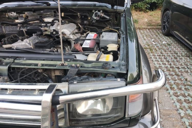 Used Leopaard 6481 2014 2.2L Manual 4x4 Engine Bay Left