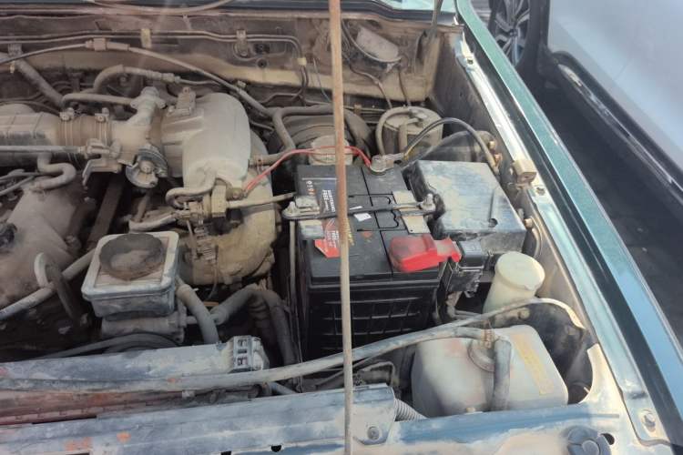 Used Leopaard 6481 2014 2.2L Manual Two-Wheel Drive Engine Bay Left