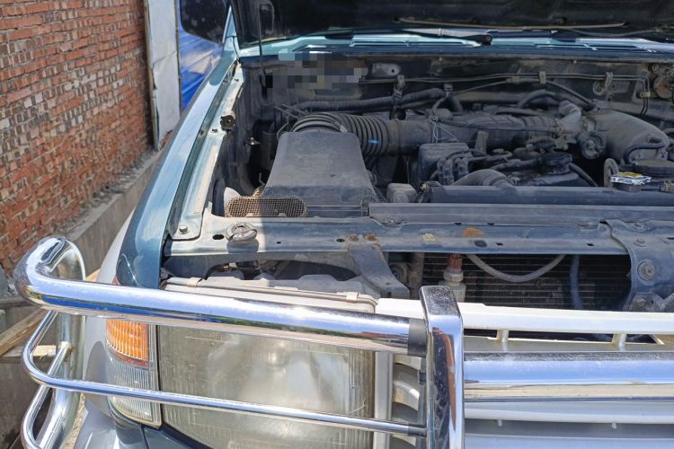 Used Leopaard 6481 2014 2.2L Manual Two-Wheel Drive Engine Bay Right