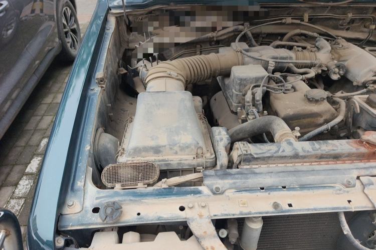 Used Leopaard 6481 2014 2.2L Manual Two-Wheel Drive Engine Bay Right