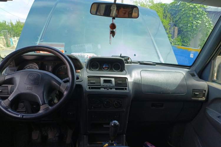 Used Leopaard 6481 2014 2.2L Manual Two-Wheel Drive Headliner