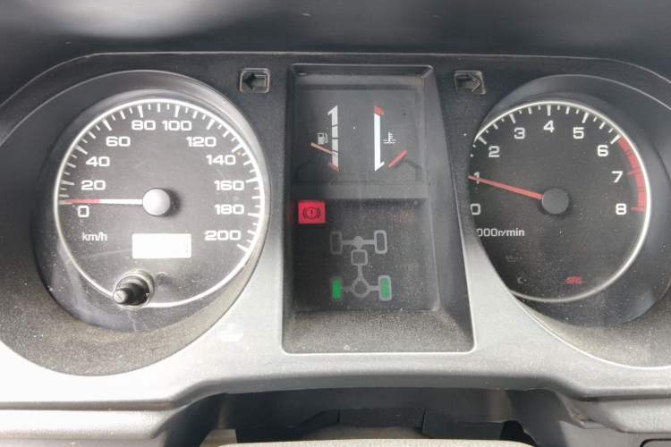 Used Leopaard 6481 2014 2.2L Manual 4x4 Instrument Cluster