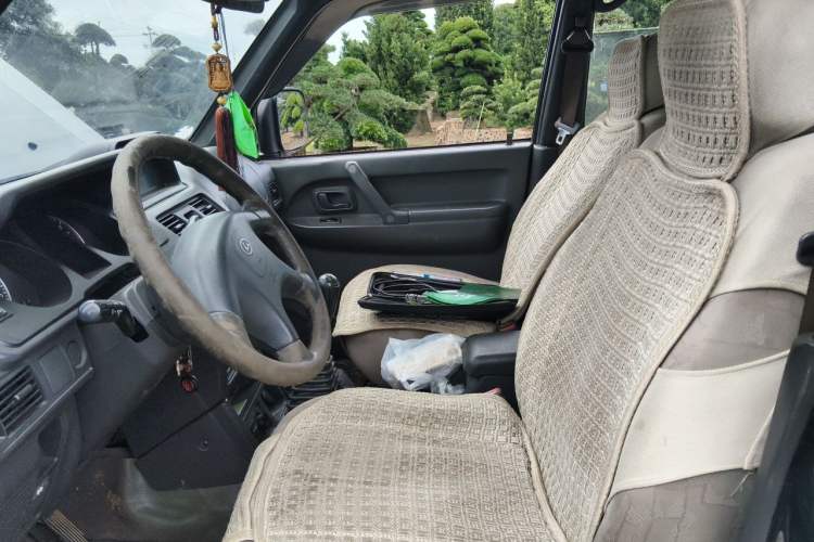 Used Leopaard 6481 2014 2.2L Manual 4x4 Left Front Seat