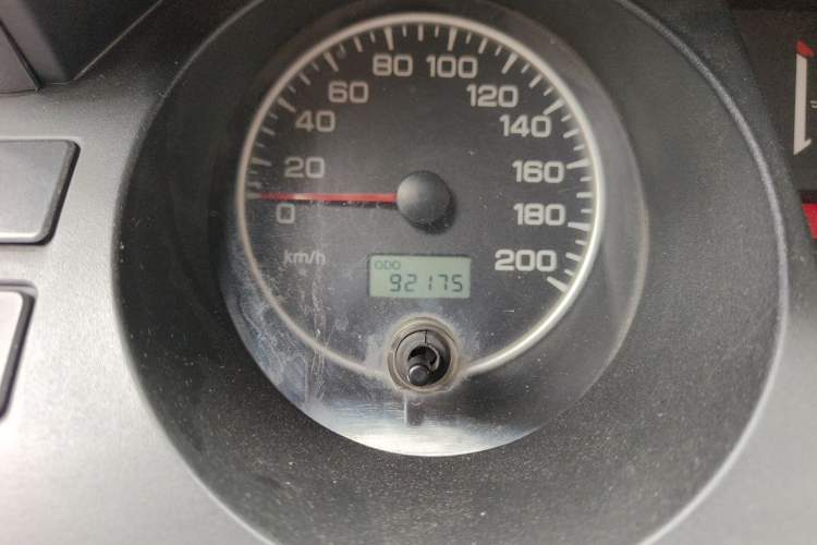 Used Leopaard 6481 2014 2.2L Manual Two-Wheel Drive Odometer Close Up
