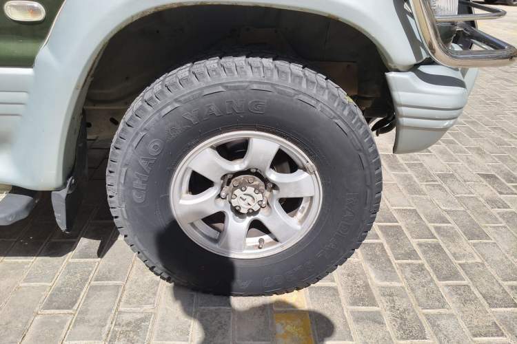 Used Leopaard 6481 2014 2.2L Manual 4x4 Right Front Wheel Hub