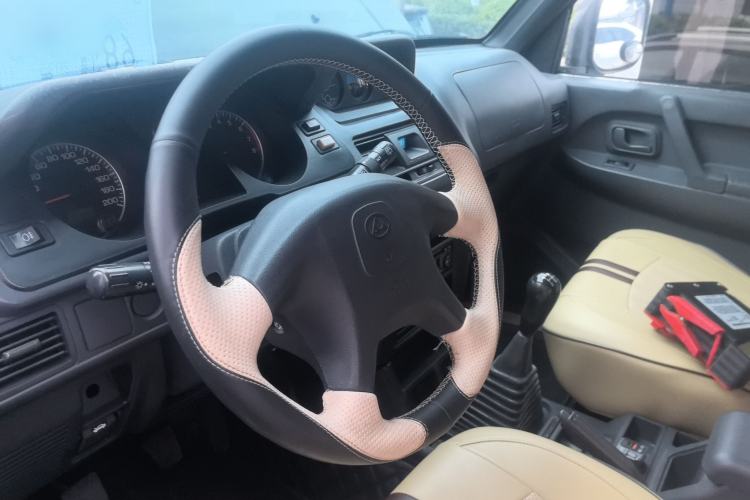 Used Leopaard 6481 2014 2.2L Manual Two-Wheel Drive Steering Wheel