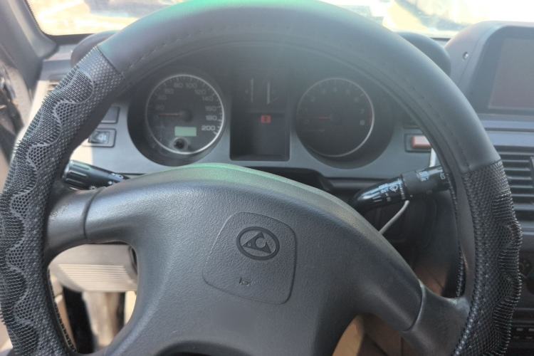 Used Leopaard 6481 2014 2.2L Manual Two-Wheel Drive Steering Wheel
