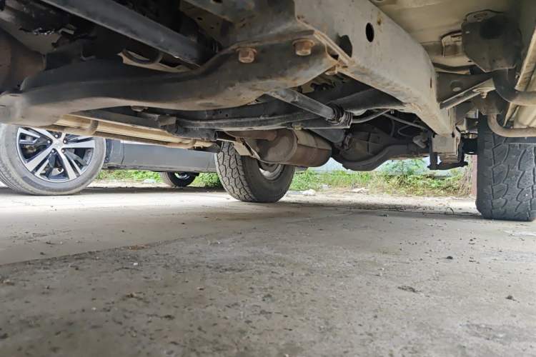 Used Leopaard 6481 2014 2.2L Manual Two-Wheel Drive Chassis Front Left