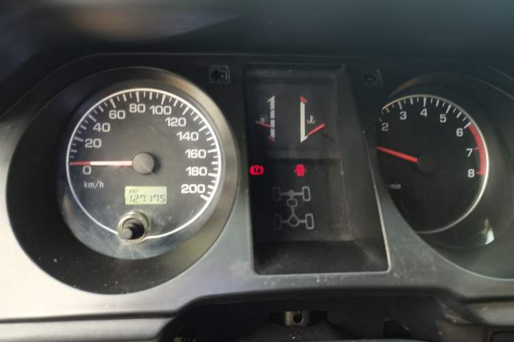 Used Leopaard 6481 2014 2.2L Manual Two-Wheel Drive Instrument Cluster