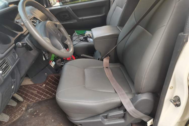 Used Leopaard 6481 2014 2.2L Manual Two-Wheel Drive Left Front Seat