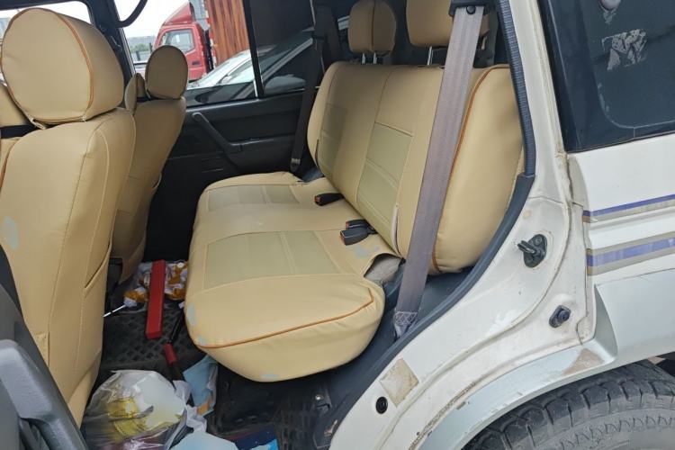 Used Leopaard 6481 2014 2.2L Manual Two-Wheel Drive Left Rear Seat