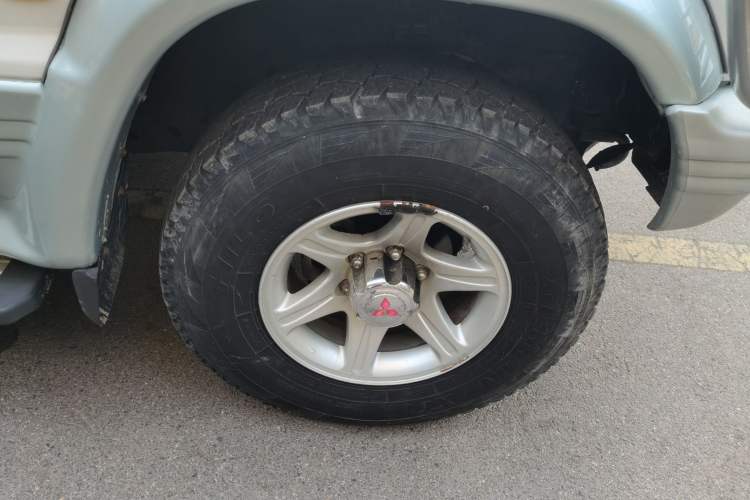 Used Leopaard 6481 2014 2.2L Manual Two-Wheel Drive Right Front Wheel Hub