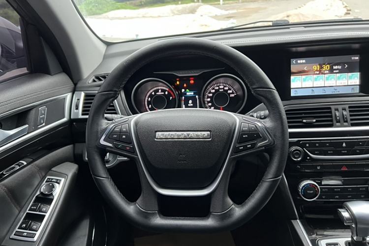 Used Leopaard CS10 2017 1.5T CVT Luxury Model Interior 8