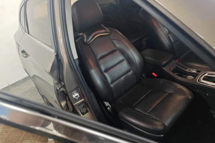 Used Leopaard CS10 2017 1.5T CVT Luxury Model Right Front Seat