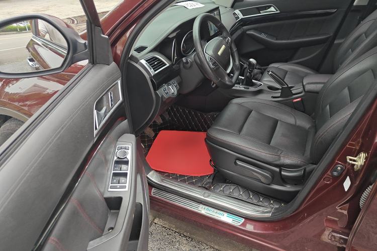 Used Leopaard CS10 2015 2.0T Manual Fashion Edition Interior 3