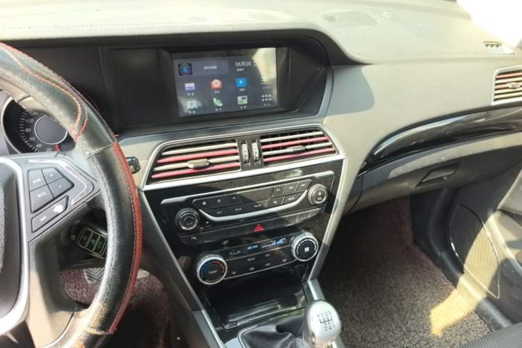 Used Leopaard CS10 2015 2.0T Manual Excellence Edition Audio And AC Panel