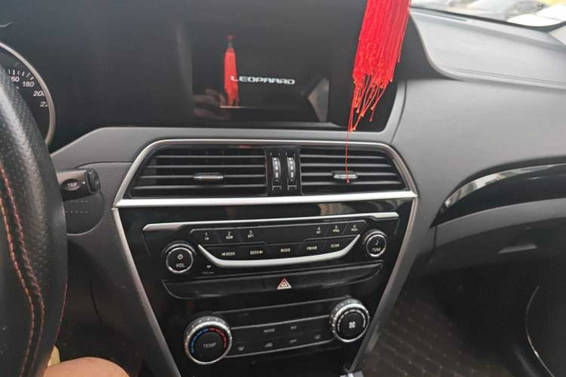 Used Leopaard CS10 2015 2.0T Manual New Generation Trim Audio And AC Panel